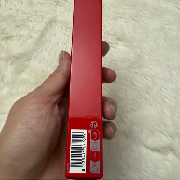 Christian Louboutin
Rouge Stiletto Lumi Matte Lipstick 101 rouge LOUBOUTIN - Picture 4 of 8